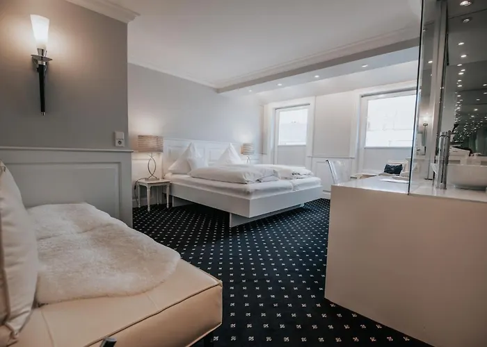 Boutique Hotel Am Rathaus - Reblaus