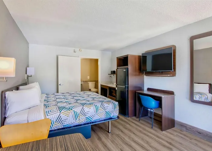 Studio 6 Birmingham, Al - Medical Center - Inverness Hwy 280