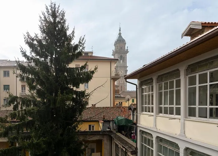 Varese Suites