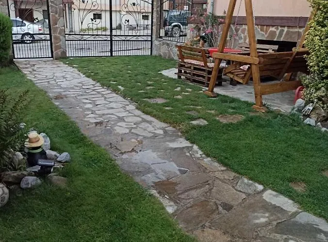 Petar Guest House