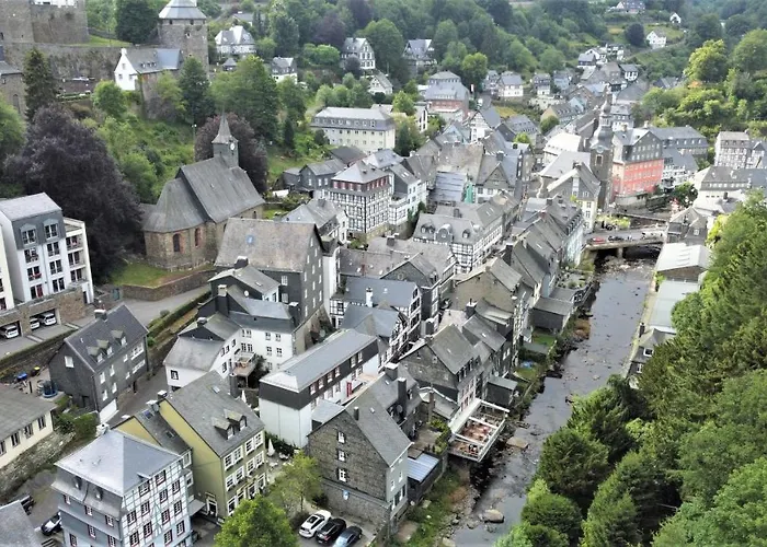 Hotel Alt Montjoie