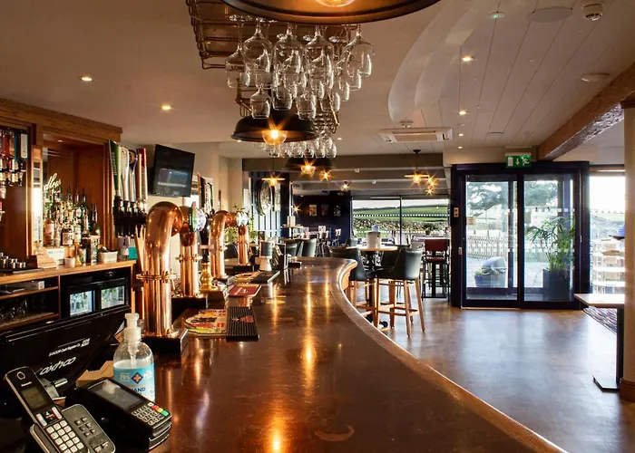 Gwesty Gadlys Hotel