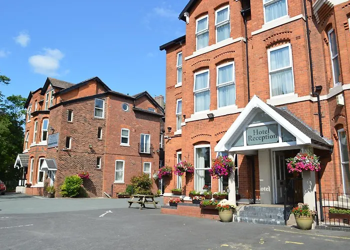 Westlynn Hotel & Apartments Free Parking Near Manchester Centre