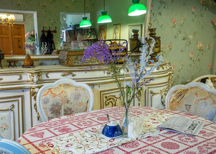 Tatin - Hotel & Cafe In Mtskheta