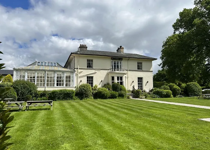 Highfield Hall