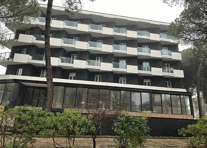 Hotel Lux 3 Stelle Milano Marittima