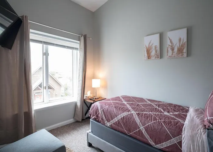 Girlfriend Getaway Suite