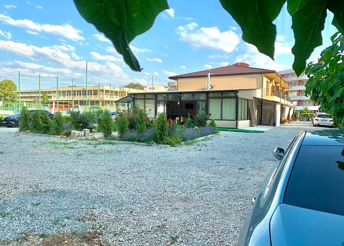 Maria Garden