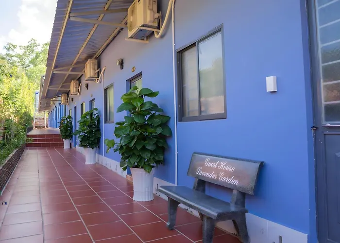 Nha Nghi Vuon Oai Huong Lavender Garden Guest House