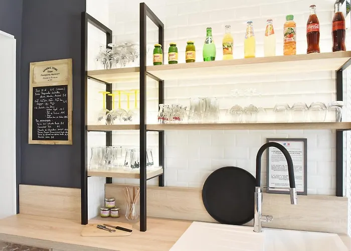 Hotel Kyriad La Rochelle Centre Ville