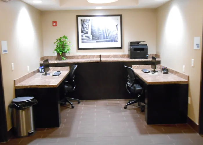Holiday Inn Express & Suites - Kansas City Ku Medical Center By Ihg