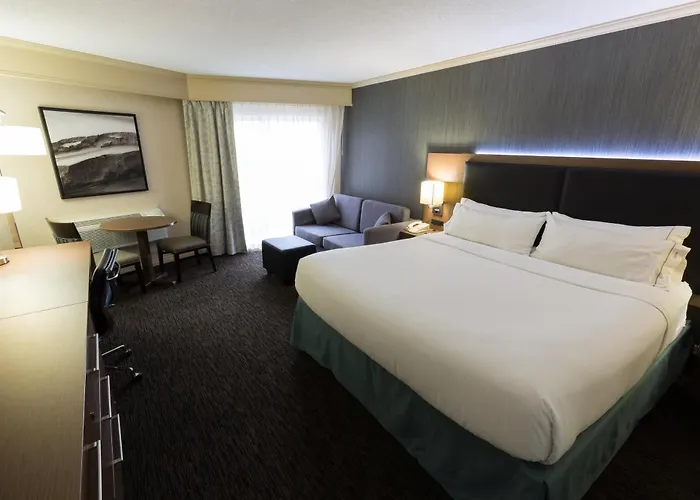 Holiday Inn Express Edmonton Downtown By Ihg
