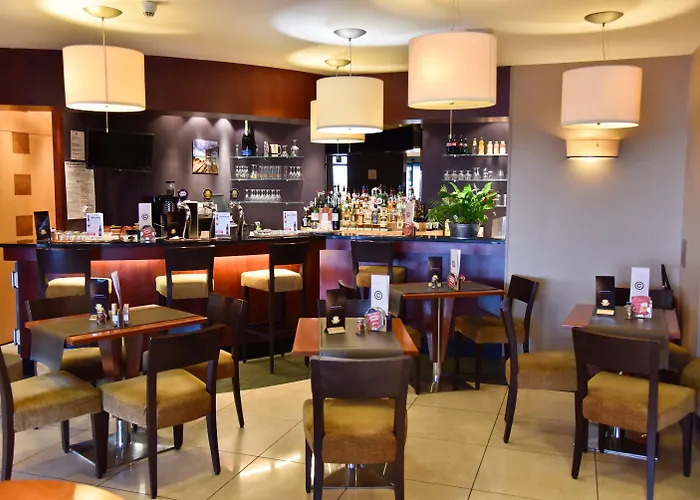 Holiday Inn Calais - Centre Car Ferry By Ihg