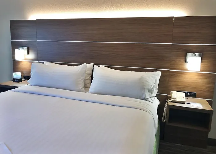 Holiday Inn Express Boca Raton - West By Ihg
