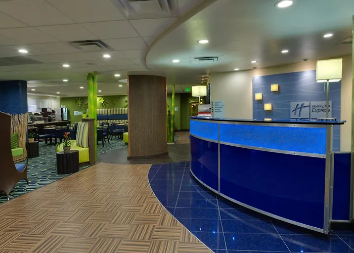 Holiday Inn Express & Suites Plant City By Ihg