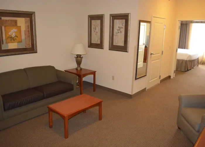 Holiday Inn Hotel & Suites Beckley By Ihg