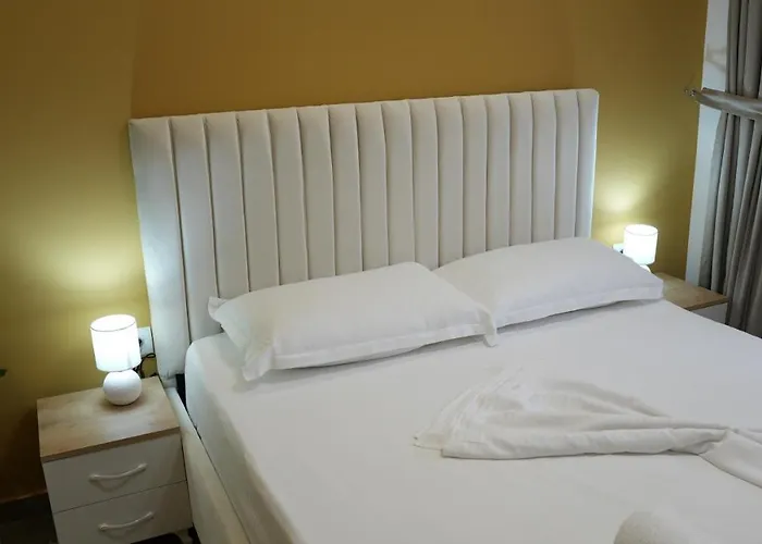 Hotel Luris