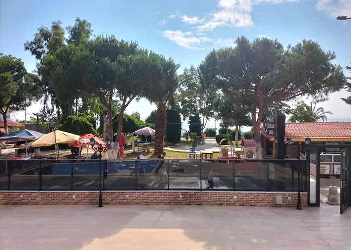 Mari Pembe Otel