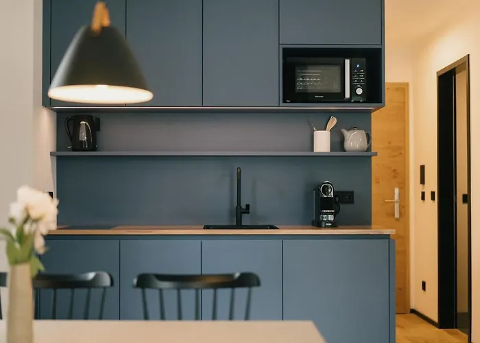Cella Apartments ****