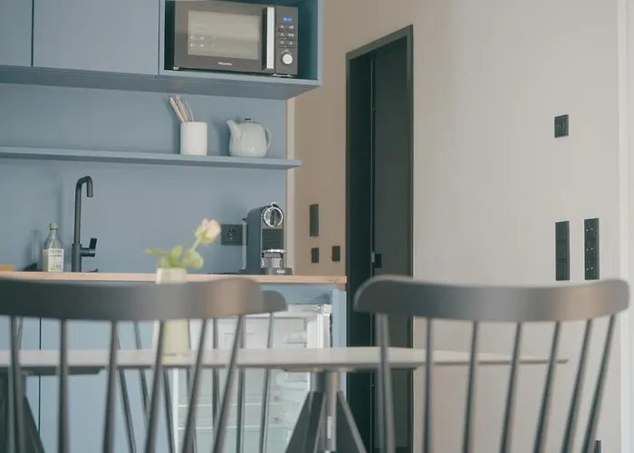 Cella Apartments ****