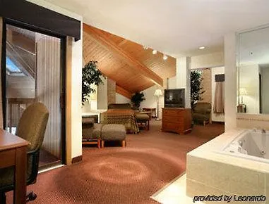 Baymont Inn & Suites Rochelle