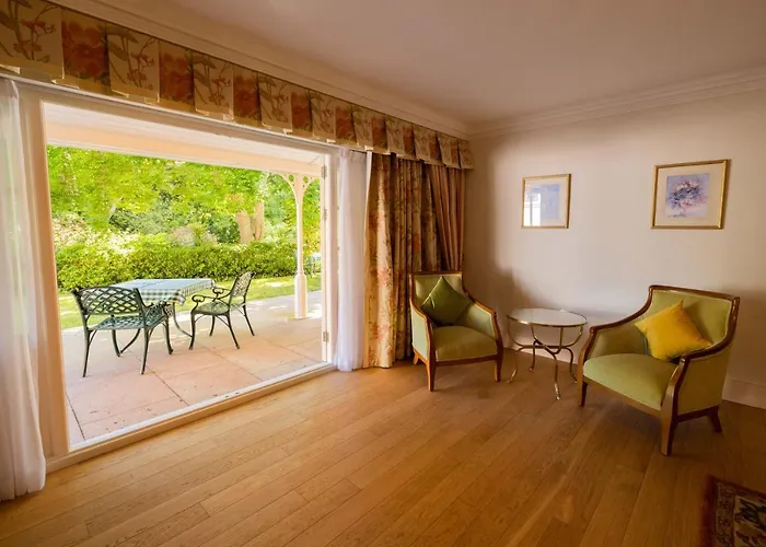 The Dixcart Hotel