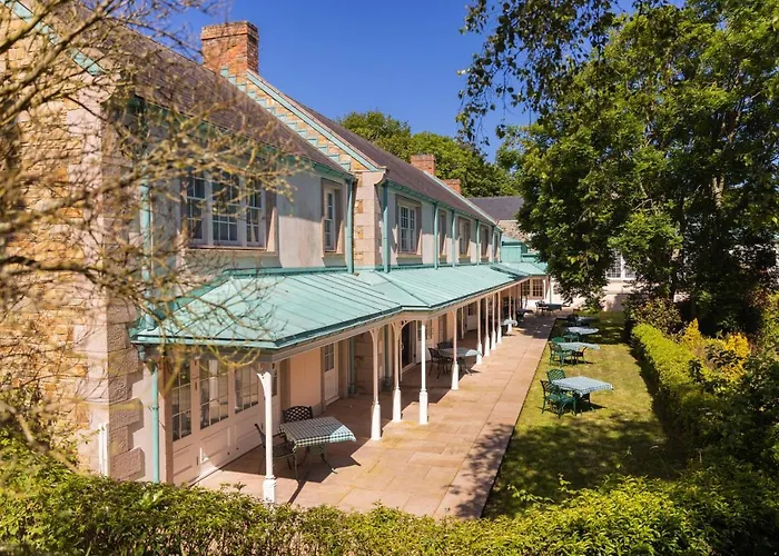 The Dixcart Hotel