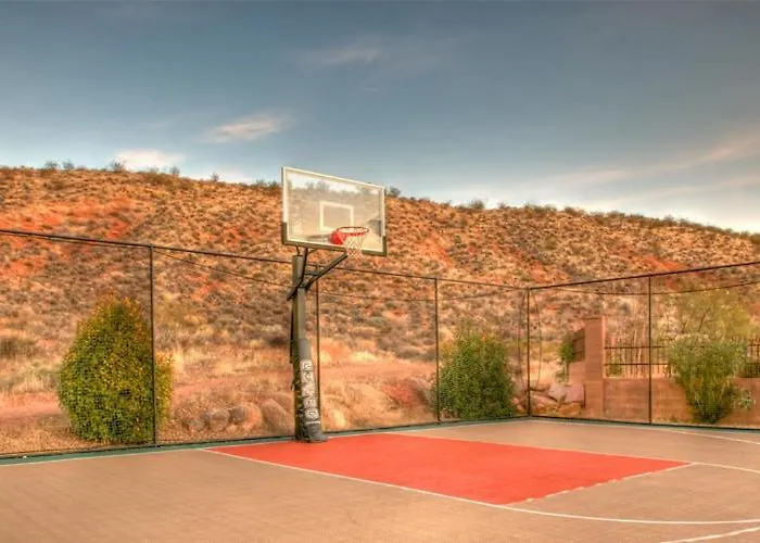 D13-Amazing Red Cliff View-Third Floor 3-Bedroom Sunset View