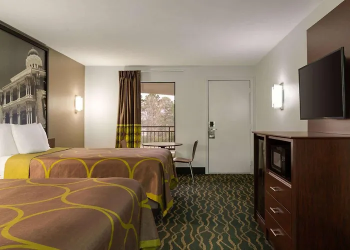 Super 8 By Wyndham Pearl/Jackson Airport