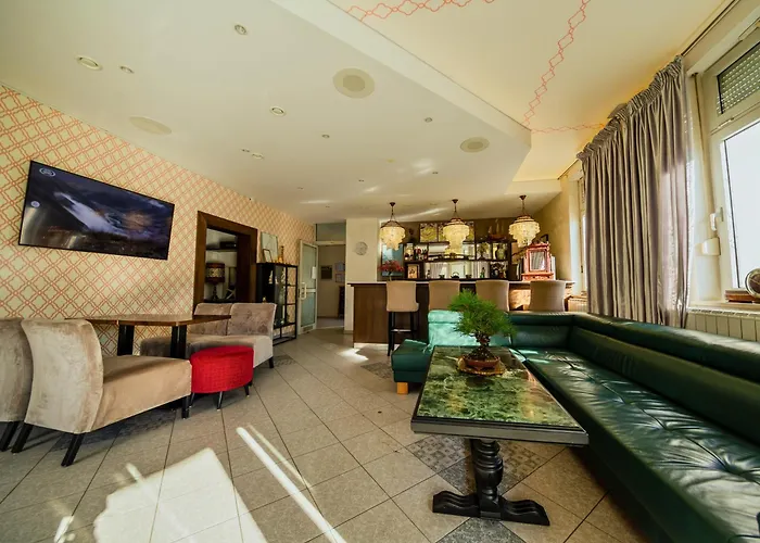 Hotel Maj Inn