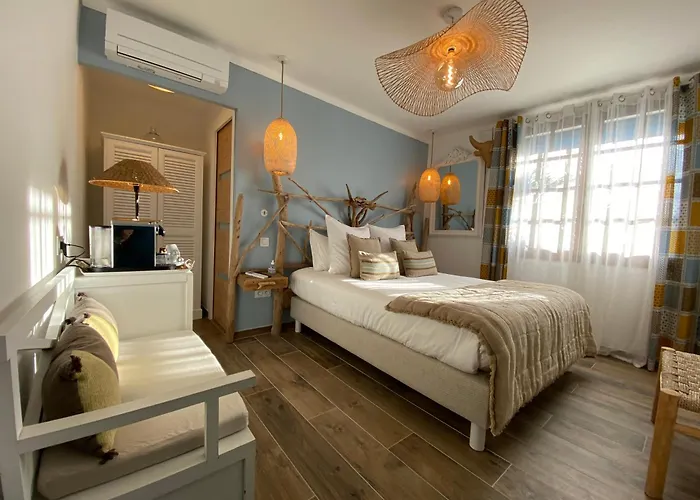 Hotel Le Neptune En Camargue