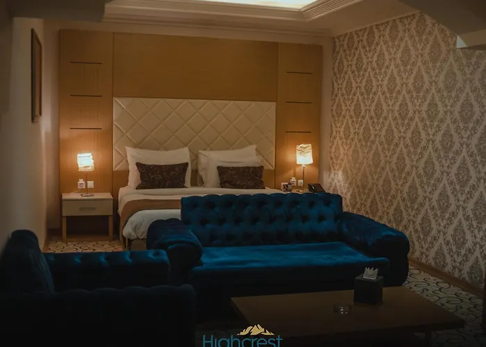 Highcrest Hotel