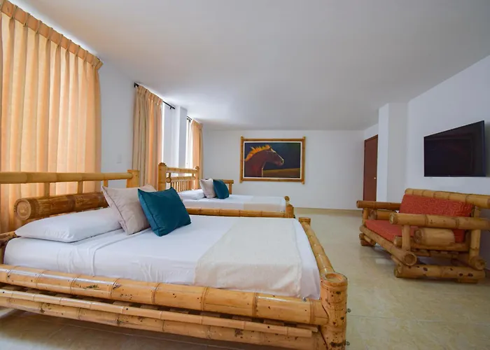 Hotel Toledo Plaza