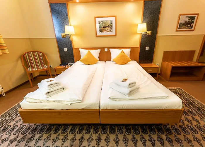 Parkhotel Neustadt Garni