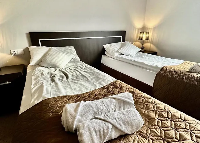 Hotel Pod Debami