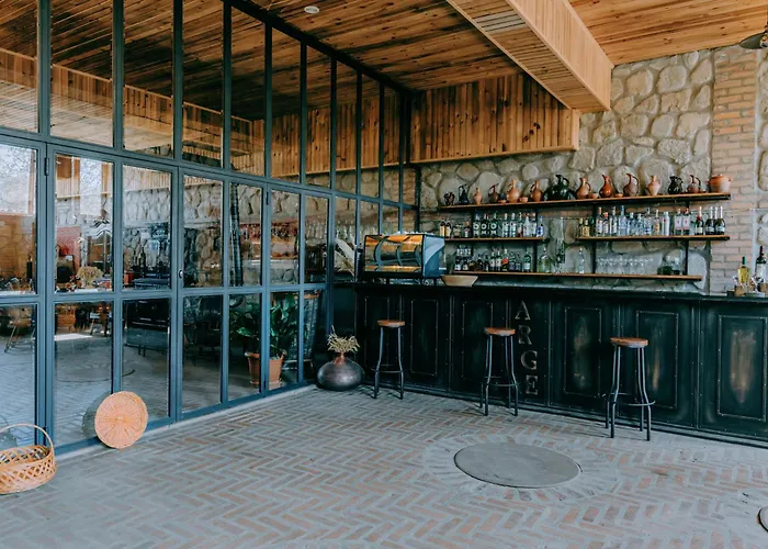 Hotel & Wine Cellar Arge