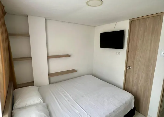 Hotel Adel