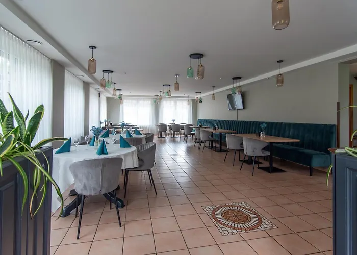 Amicus Hotel