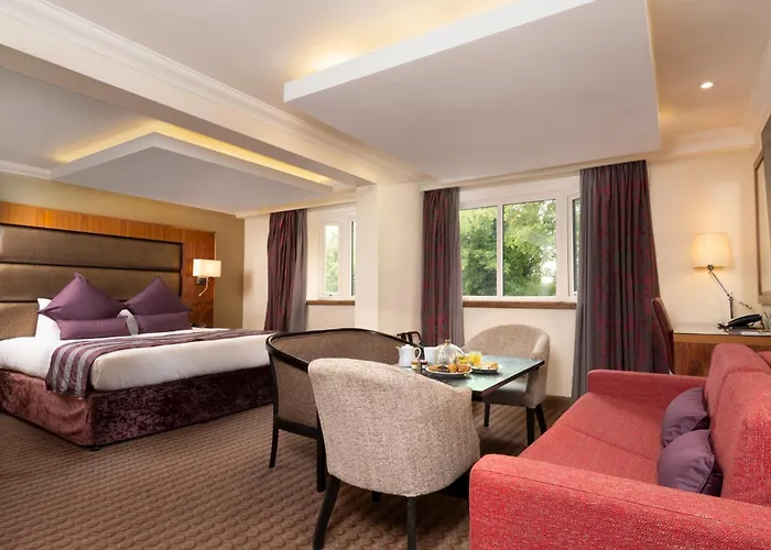 Donnington Manor Hotel