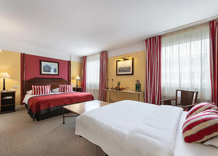 Kipling Manotel