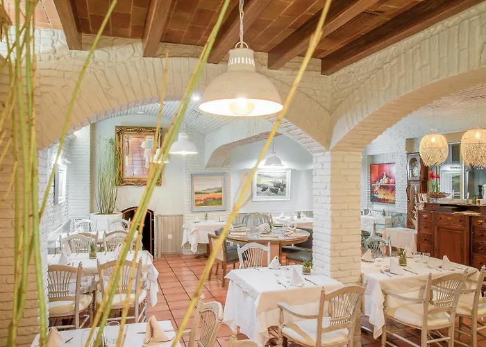 Hotel Pirineos Figueres By Pierre & Vacances