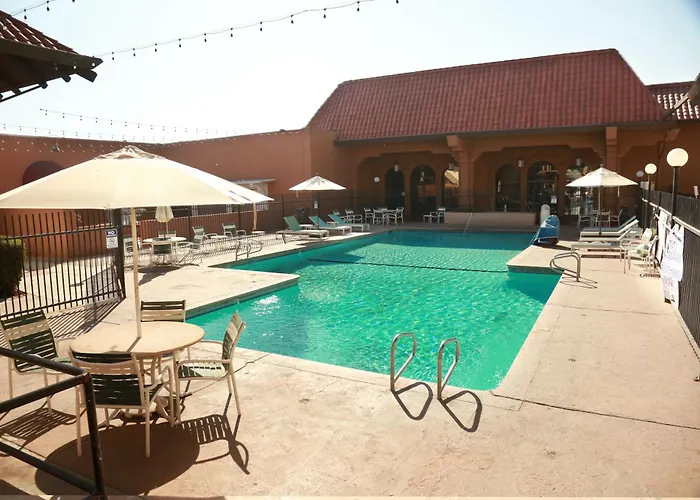 Ramada By Wyndham Fresno North