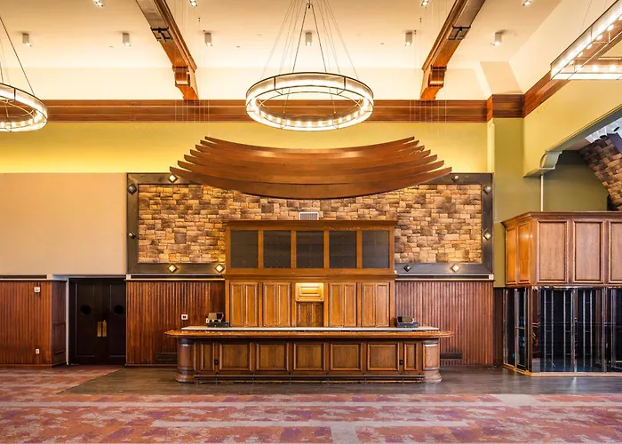 The Richardson Hotel
