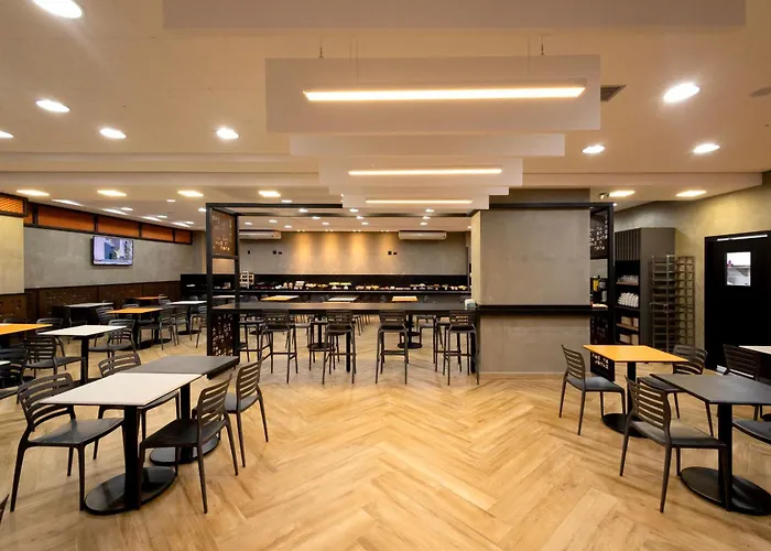 Hus Hotel Maringa