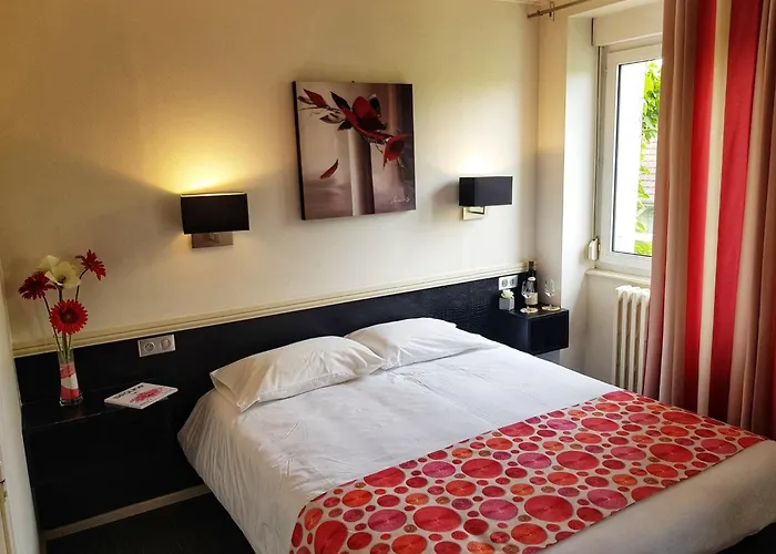 Logis Hotel De Bretonniere - Beaune Centre