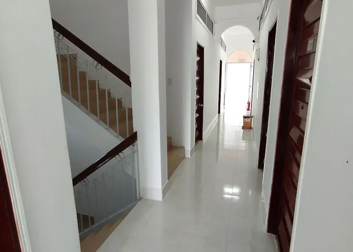 Nha Nghi Sao Mai