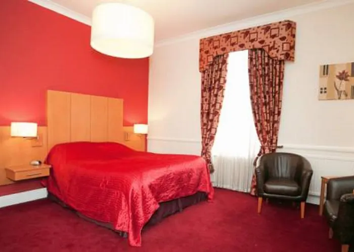 Grand St Leger Hotel