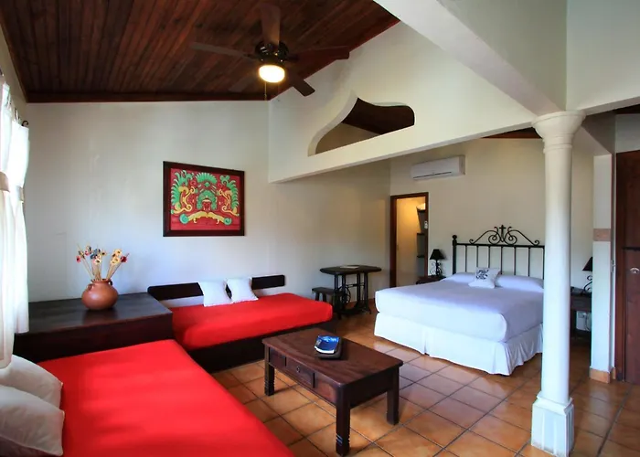 Hotel Plaza Yat Balam