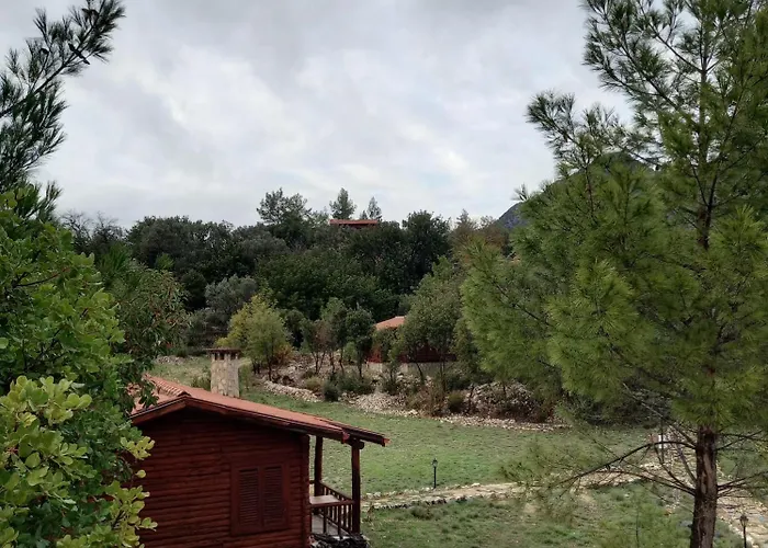 Antalya Bodrum Kayasi Dag Oteli