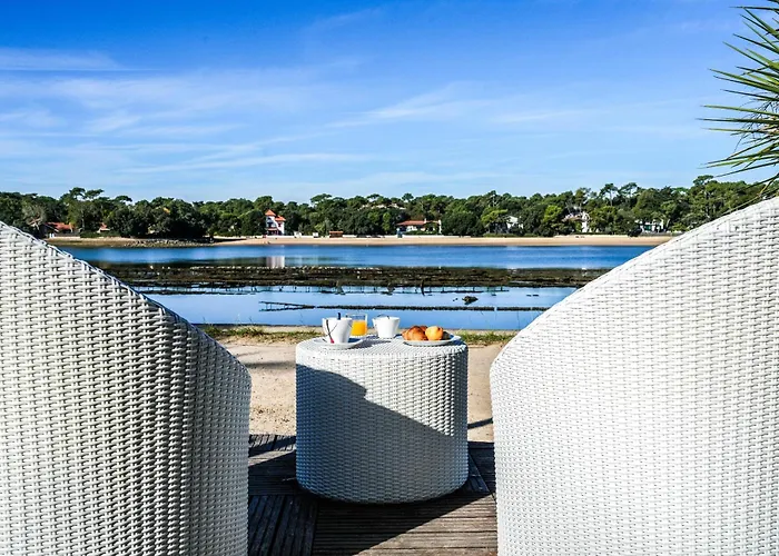 Hotel Le Pavillon Bleu